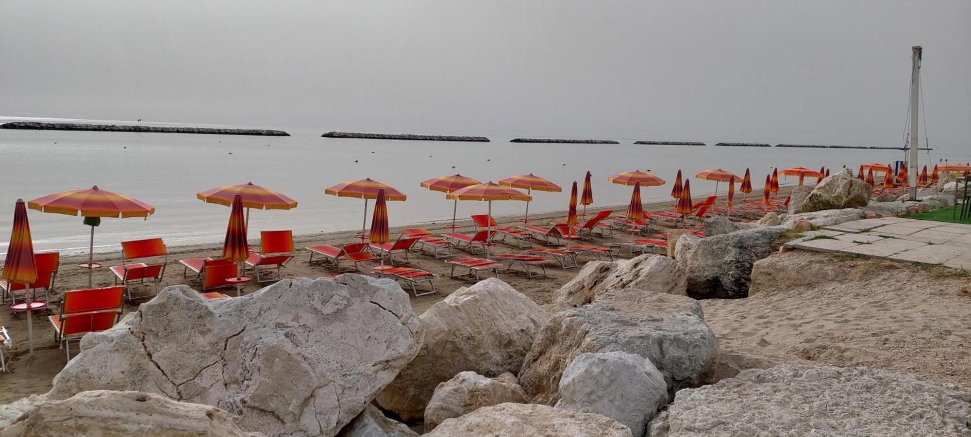 La Conchiglia Apartment Porto SantʼElpidio Екстериор снимка
